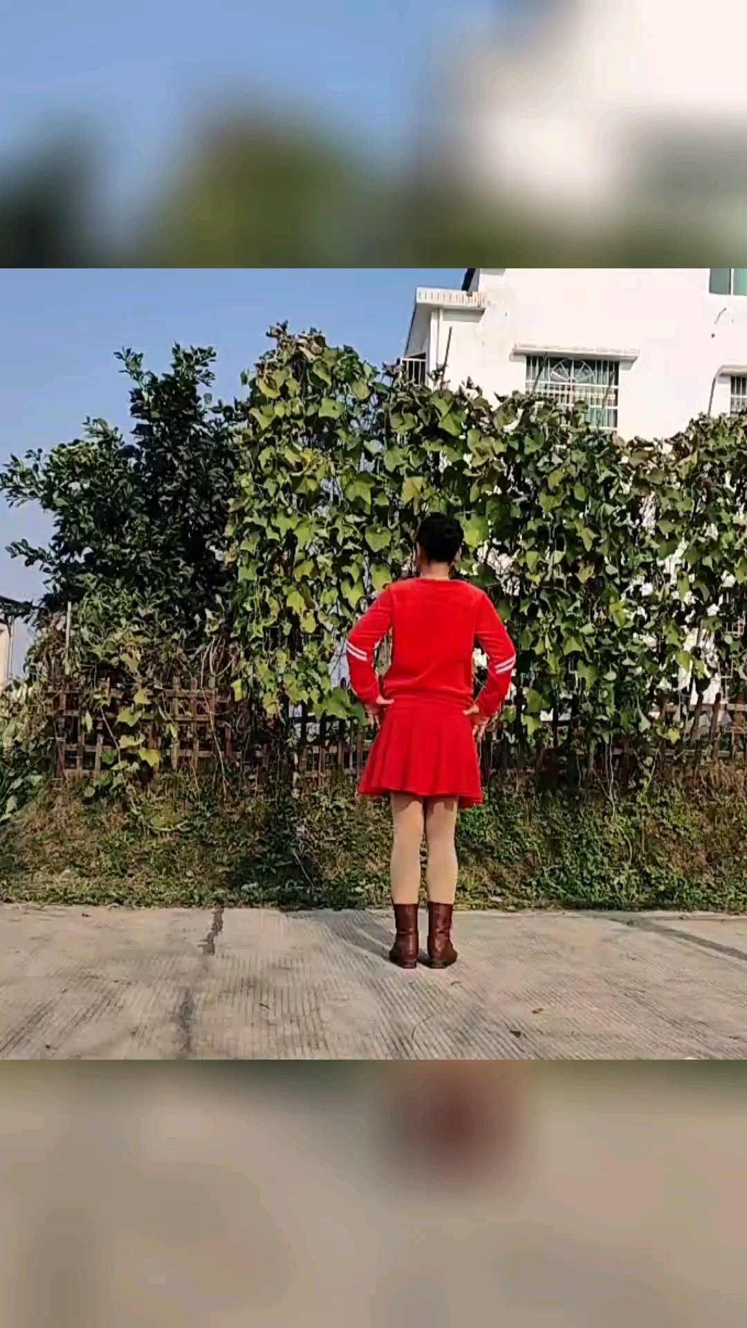三仙湖芙蓉广场舞#优美形体舞《白狐》背面演示