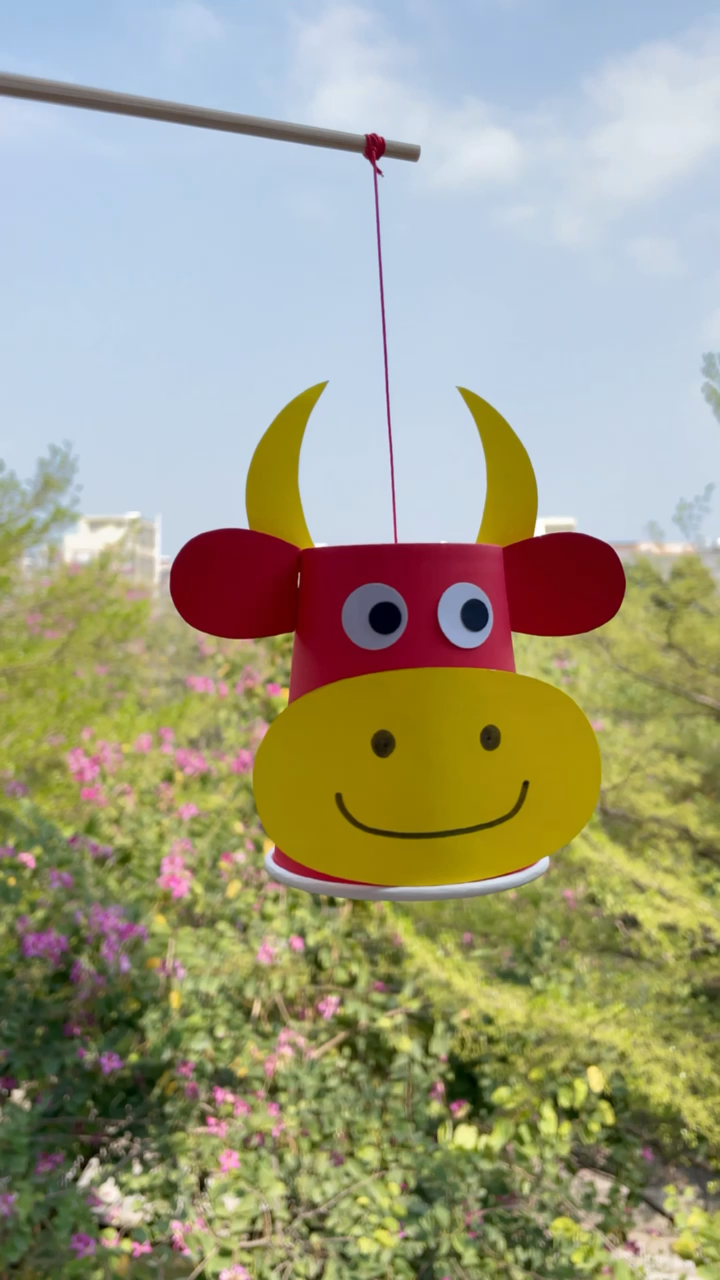 废物利用#用喝过的一次性纸杯做一个牛年元宵灯笼吧.