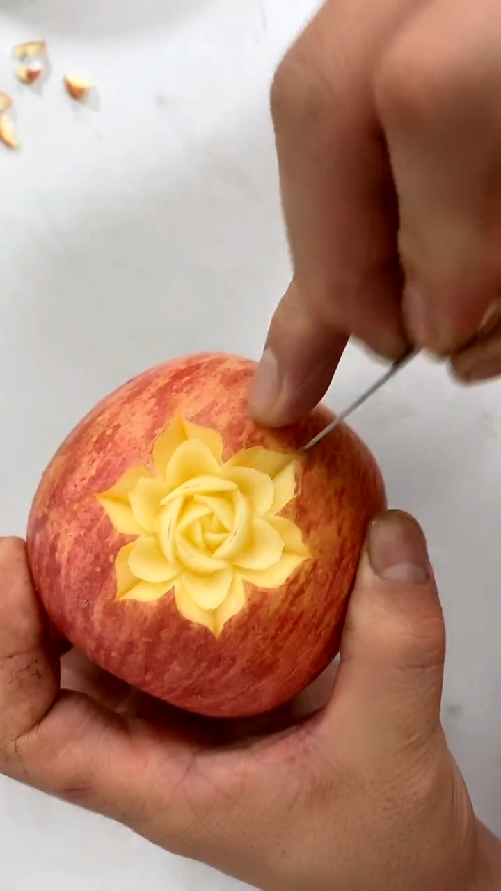 初级苹果雕刻图片