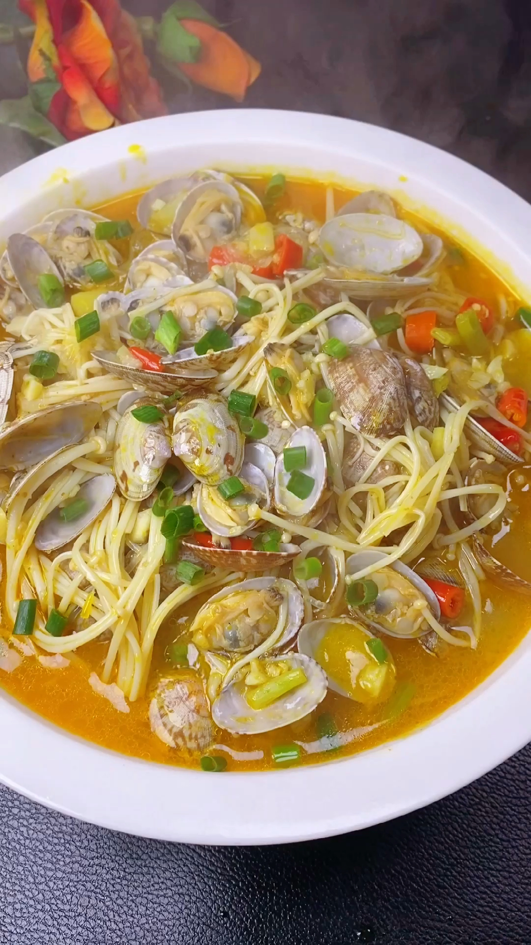 三八女神节#酸汤花甲粉在家就能做,味道酸辣开胃,做法简单一看就会