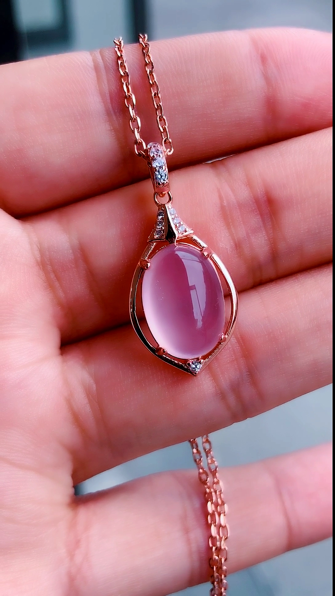 芙蓉石吊坠,招桃花,初恋的颜色