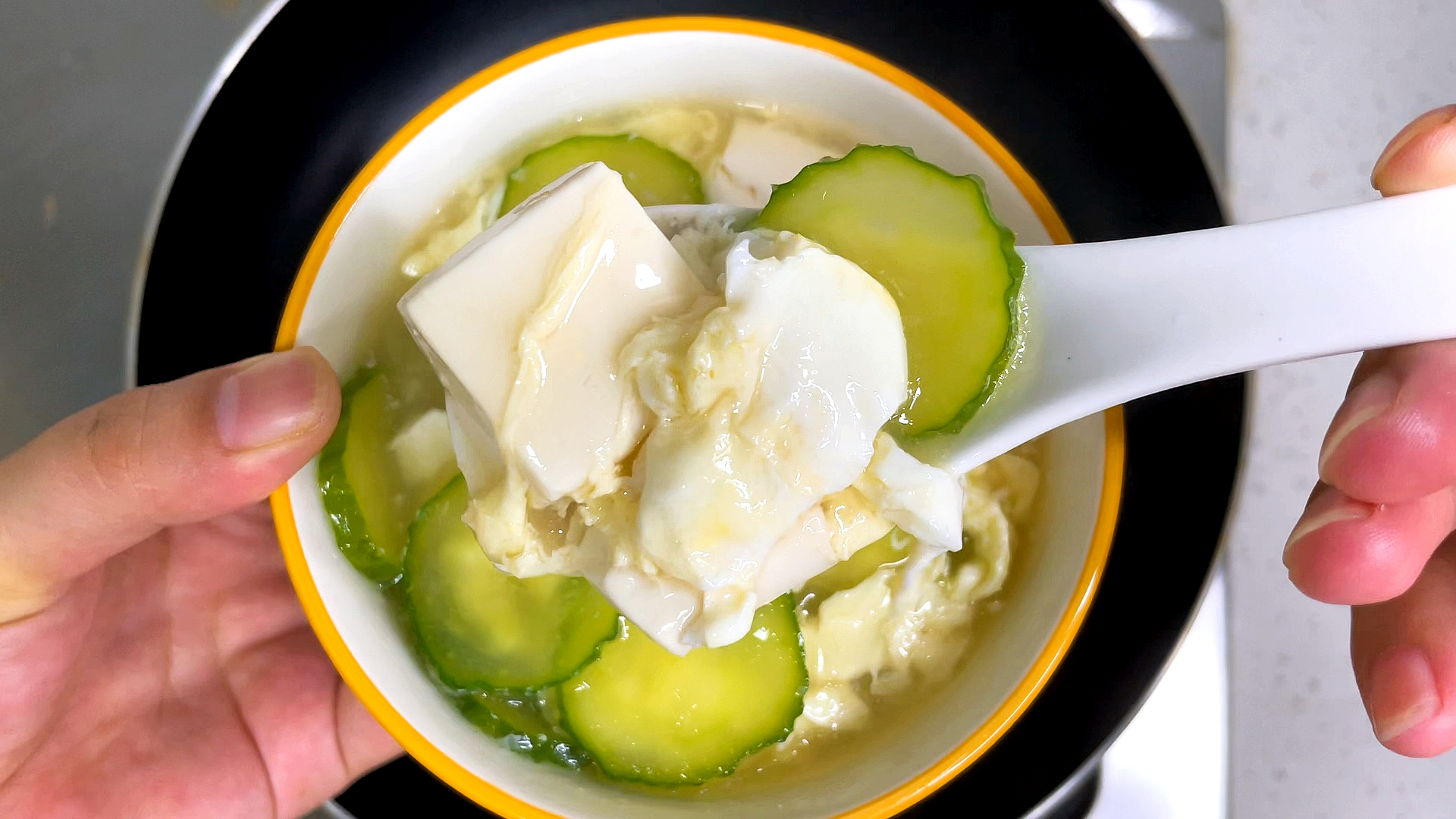 贴秋膘#黄瓜豆腐汤,低脂营养又健康