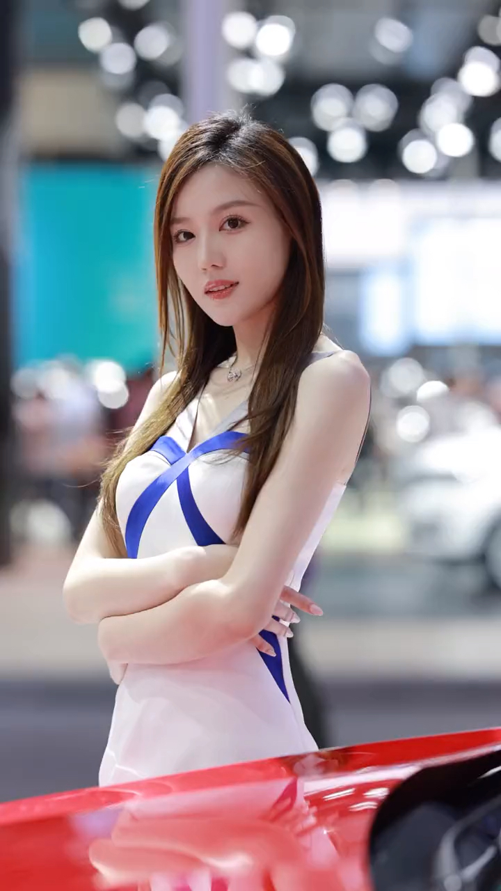 颜值大pk#最美车模之牛牛