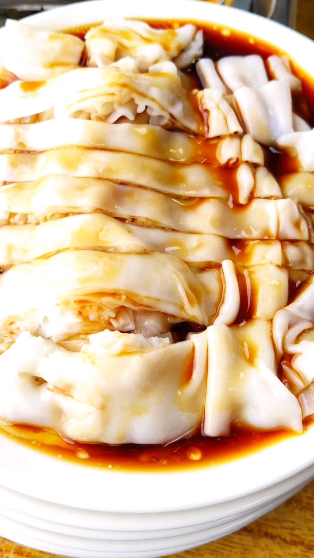 广东正宗石磨肠粉拉布粉不需要添加其它粉类,同样做出入口很嫩滑有