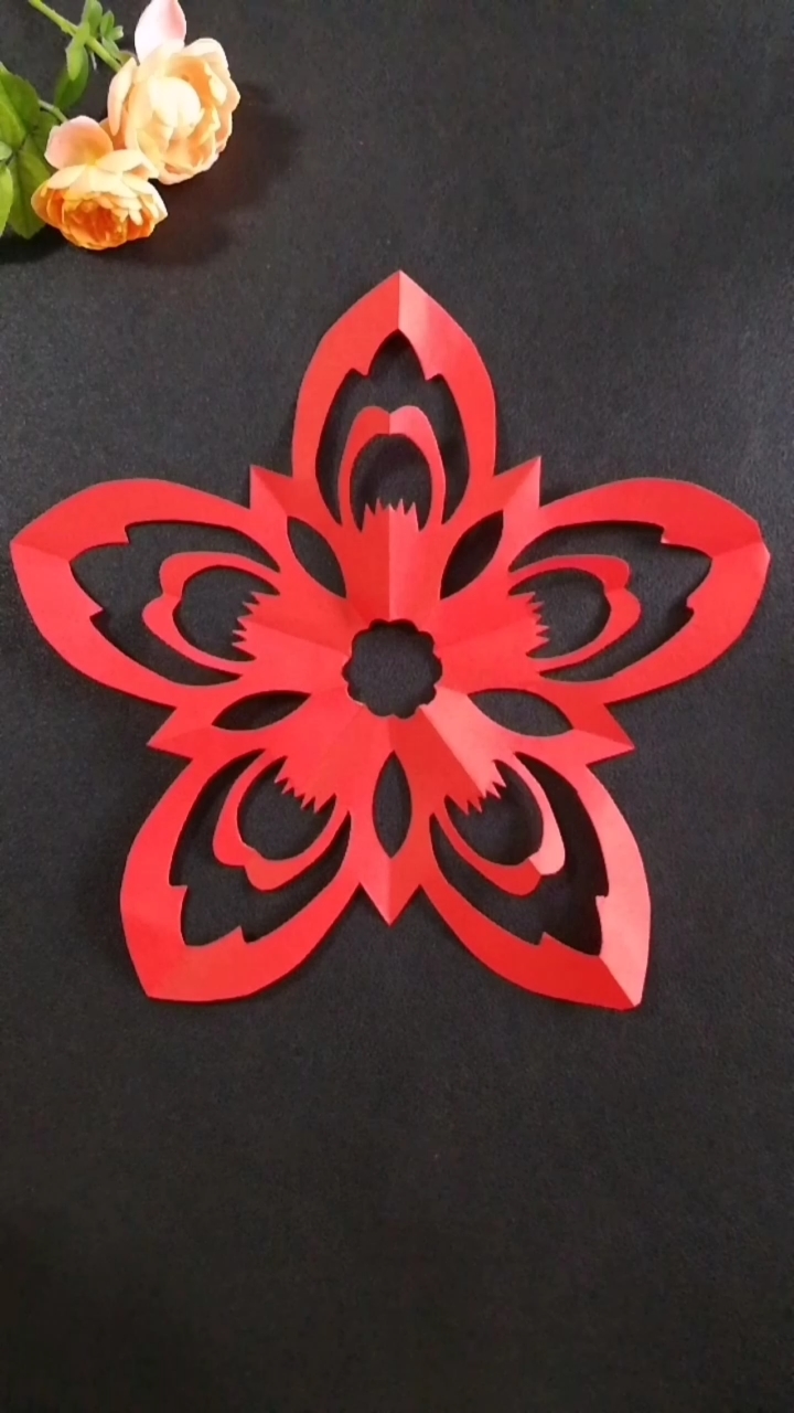 剪纸#五角窗花剪纸大丽花