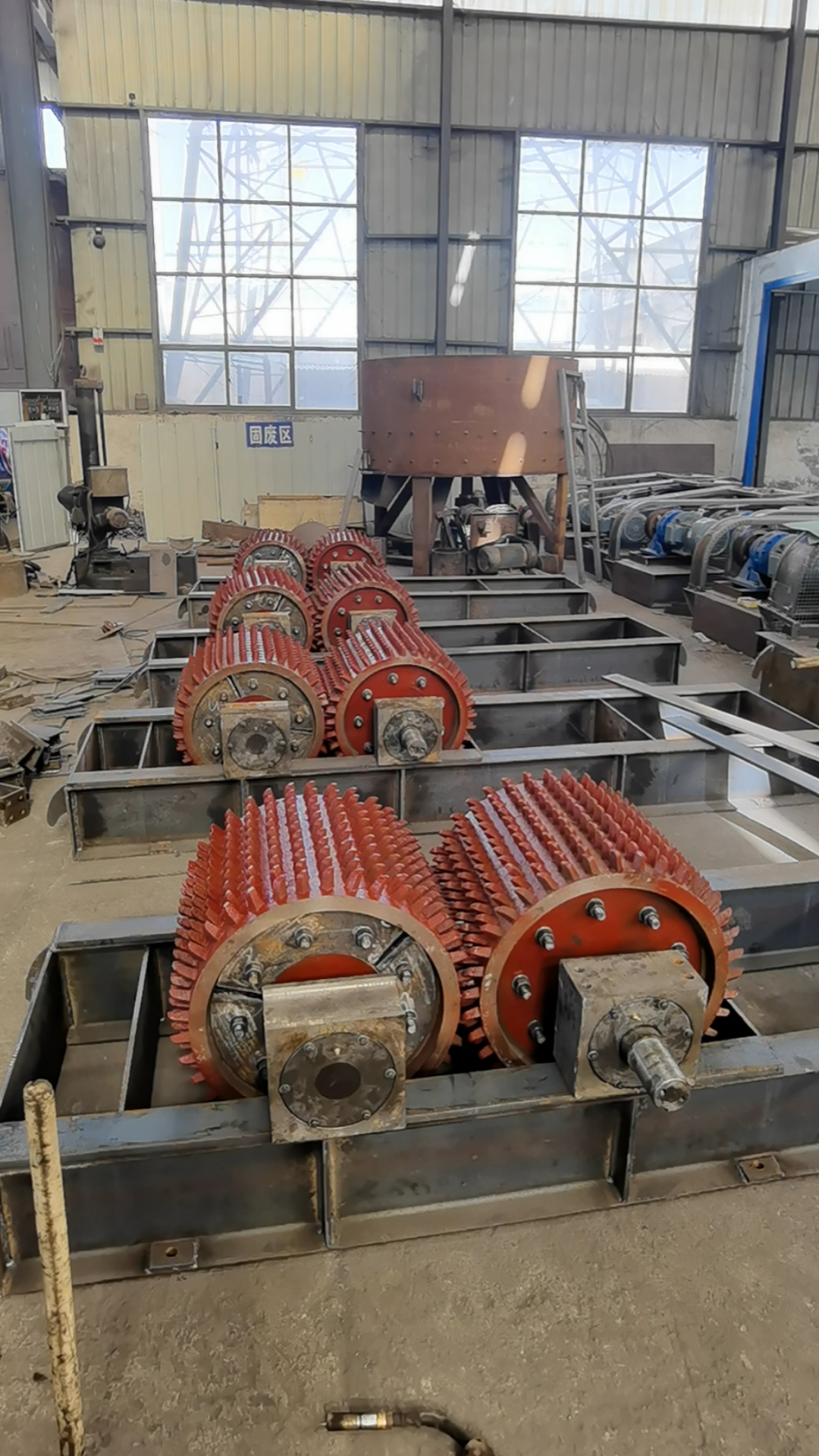 狼牙齿辊破碎机#600x500狼牙齿辊破碎机,齿滚破碎机生产厂家,双齿辊