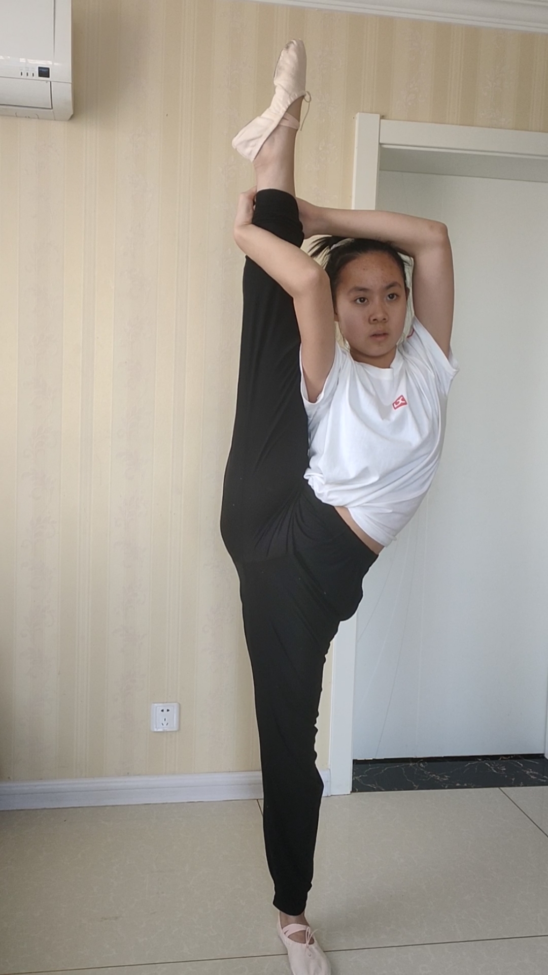 这搬旁腿更显腿粗啦