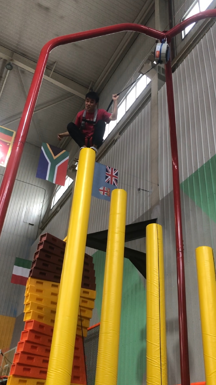 跑酷达人#这个动作太帅了