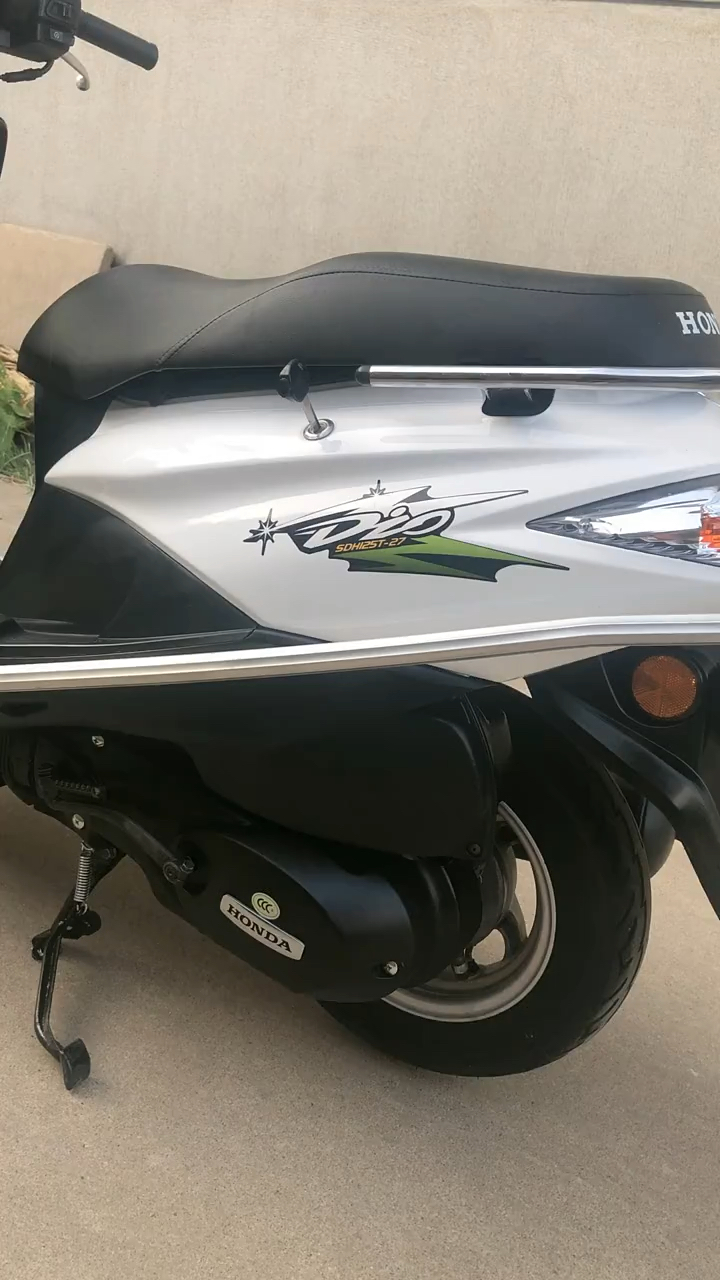 本田迪奥125!喜欢机车的朋友们关注一下!-度小视