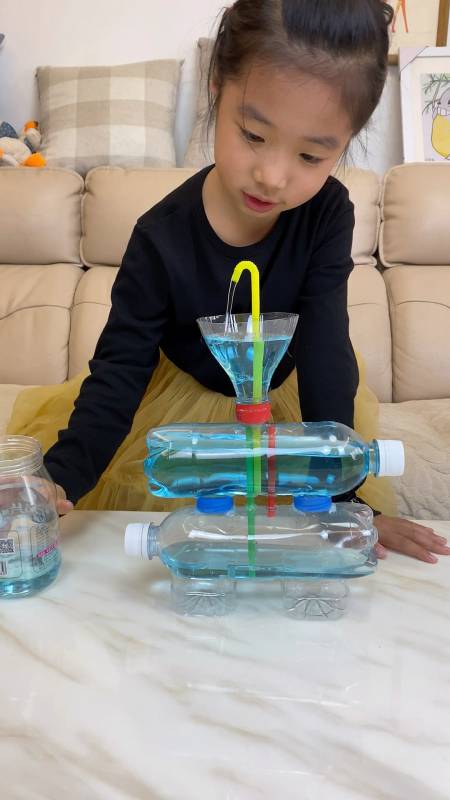 手工制作#给孩子做了个小喷泉,太好玩了,我家大宝研究了好久!