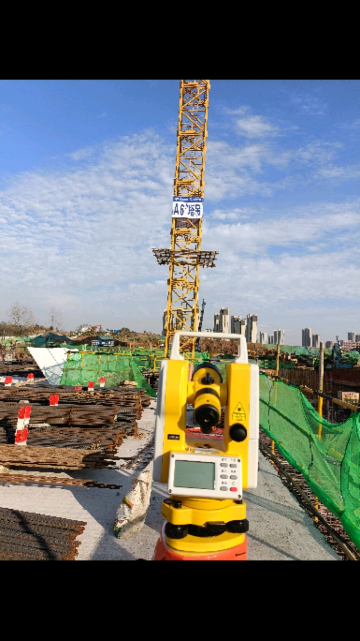 塔吊检查垂直度