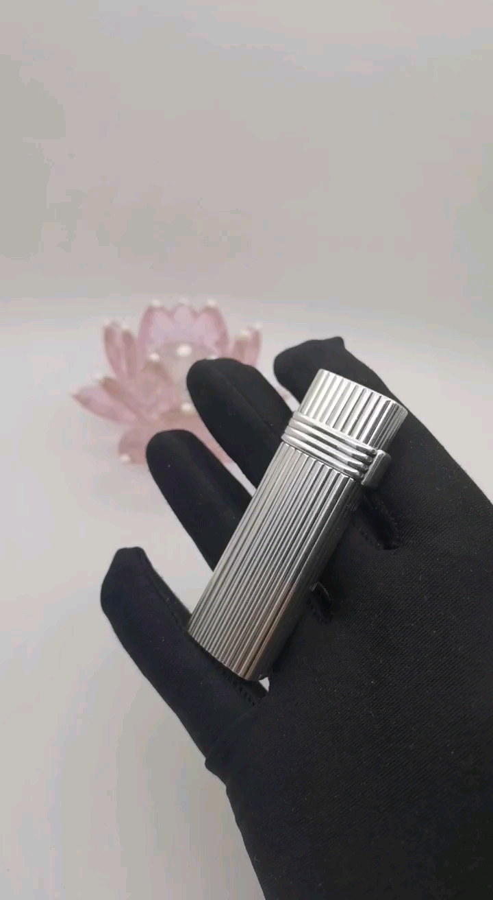 瑞士造迪奥打火机