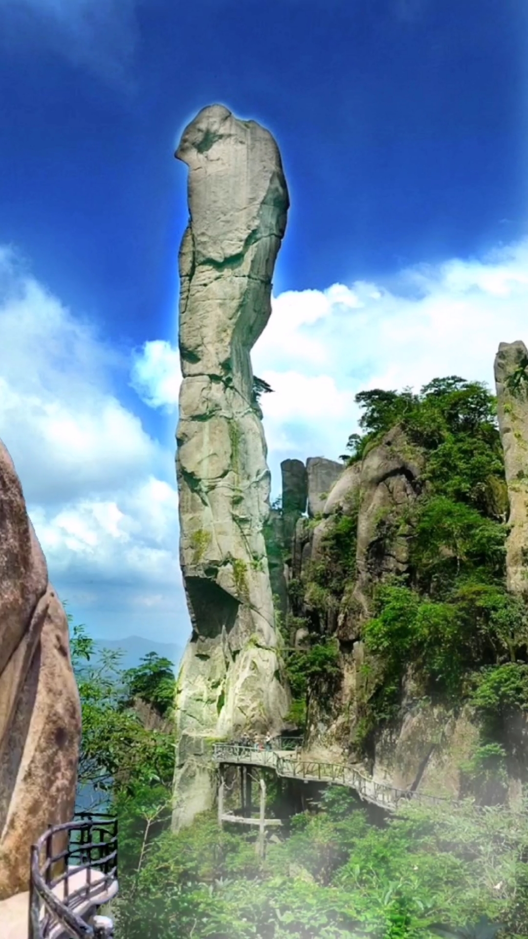 旅游进行时#三清山因26颗钉子价值600万而走红,他还有美丽的田园传说