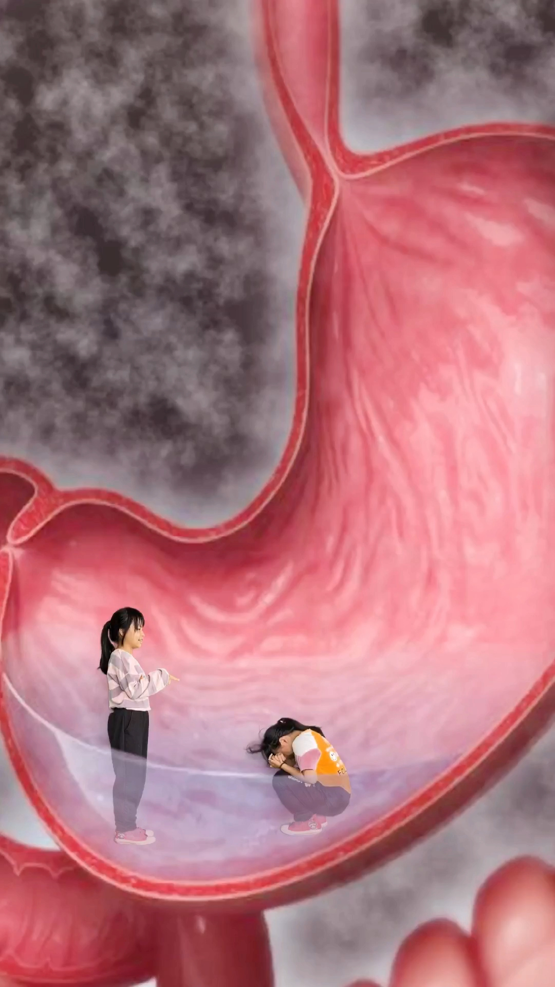 不小心又把小孩子吞进肚子里了.