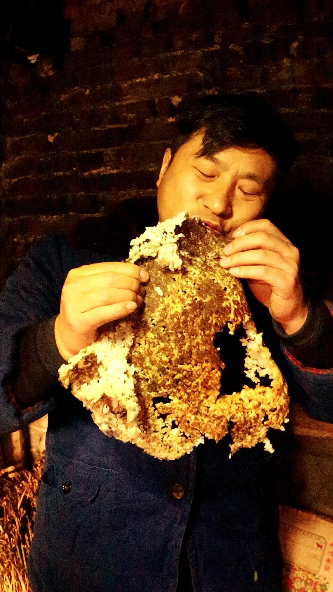 童年回忆#80年代吃的米锅巴你还记得吗?