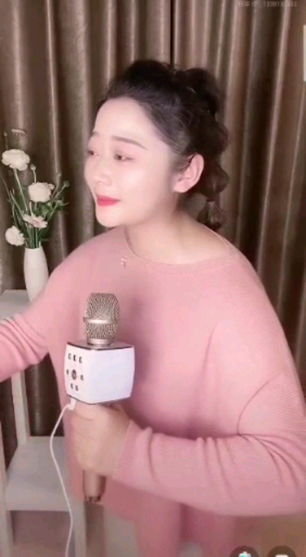 河南豫剧#谢彦巧演唱豫剧选段,祝大家开心快乐