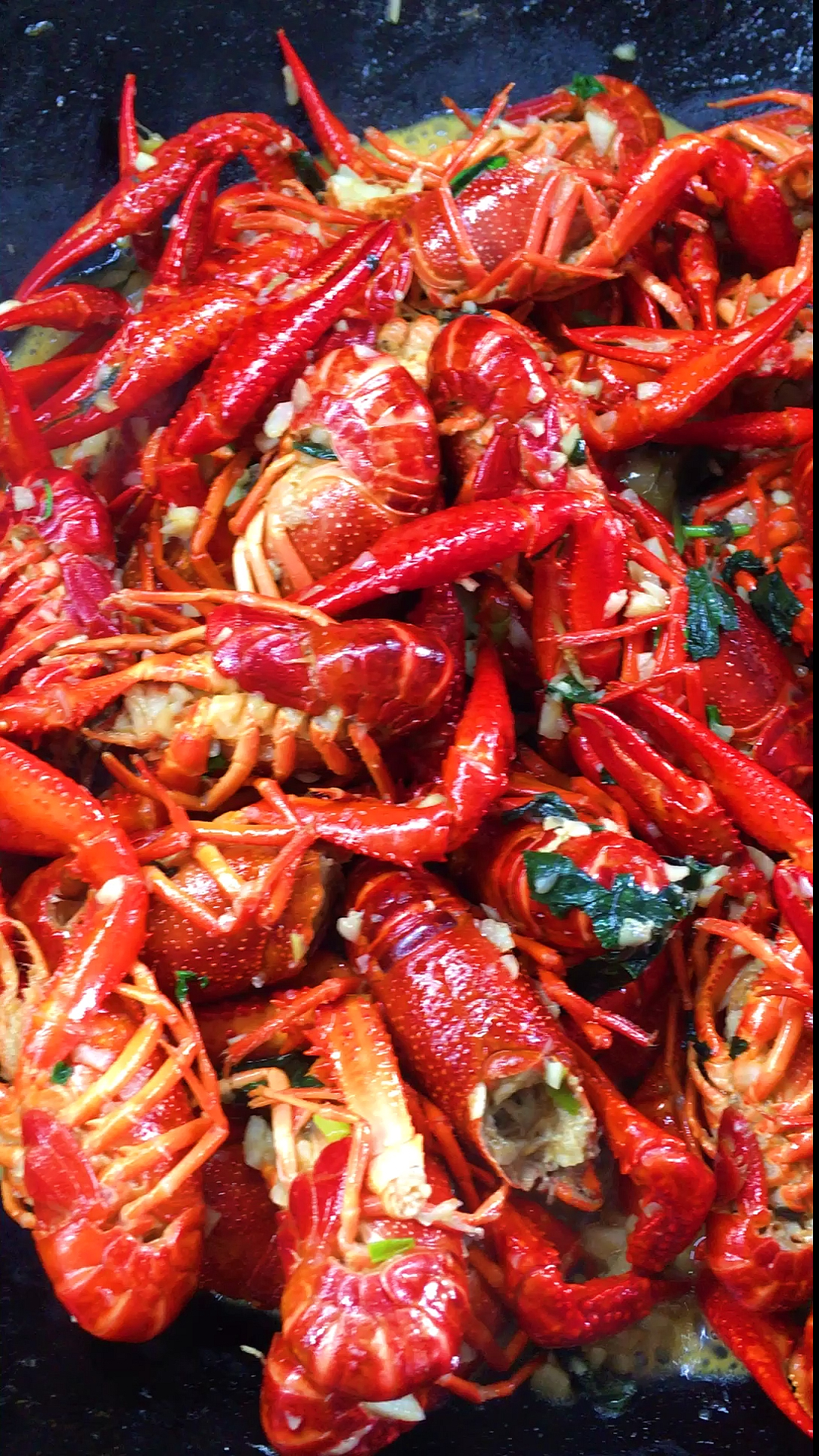 今天吃什么#小龙虾季节,蒜蓉紫苏小龙虾怎么能错过呢!