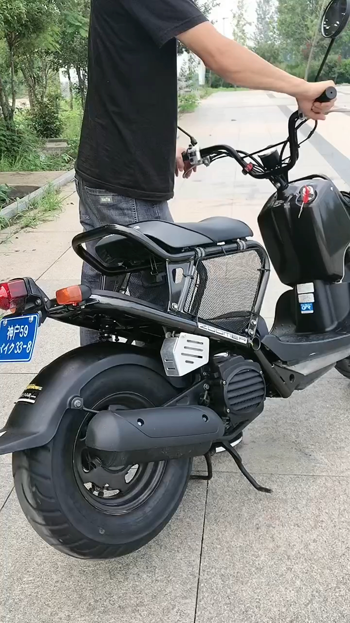 本田祖玛!喜欢机车的朋友们关注一下!