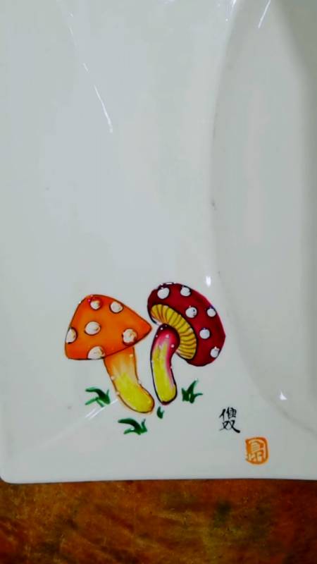 这果酱画的蘑菇你们喜欢嘛,特别好看给力哦,感谢支持了.