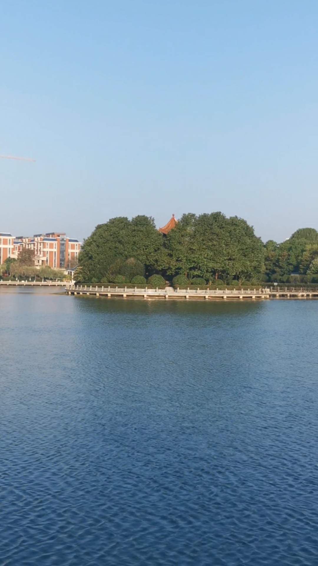 旅游进行时#潜江市美丽的月湖