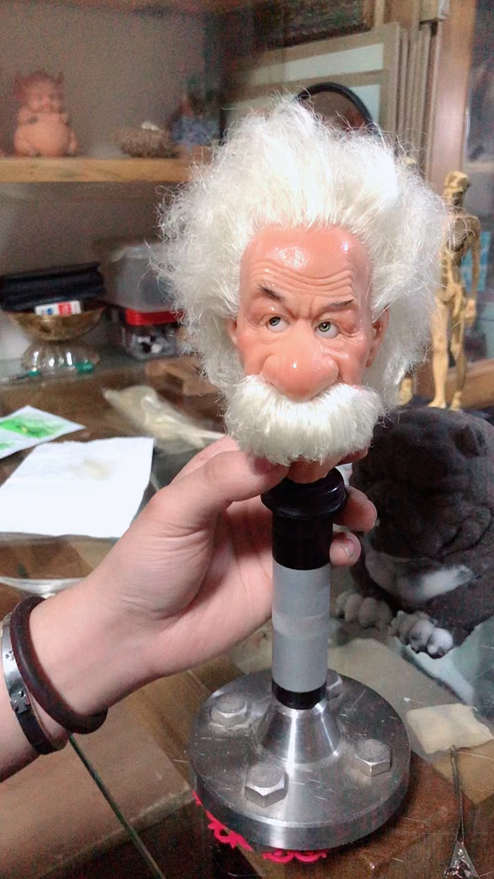 学生漫画雕塑艺术毕业设计稿!