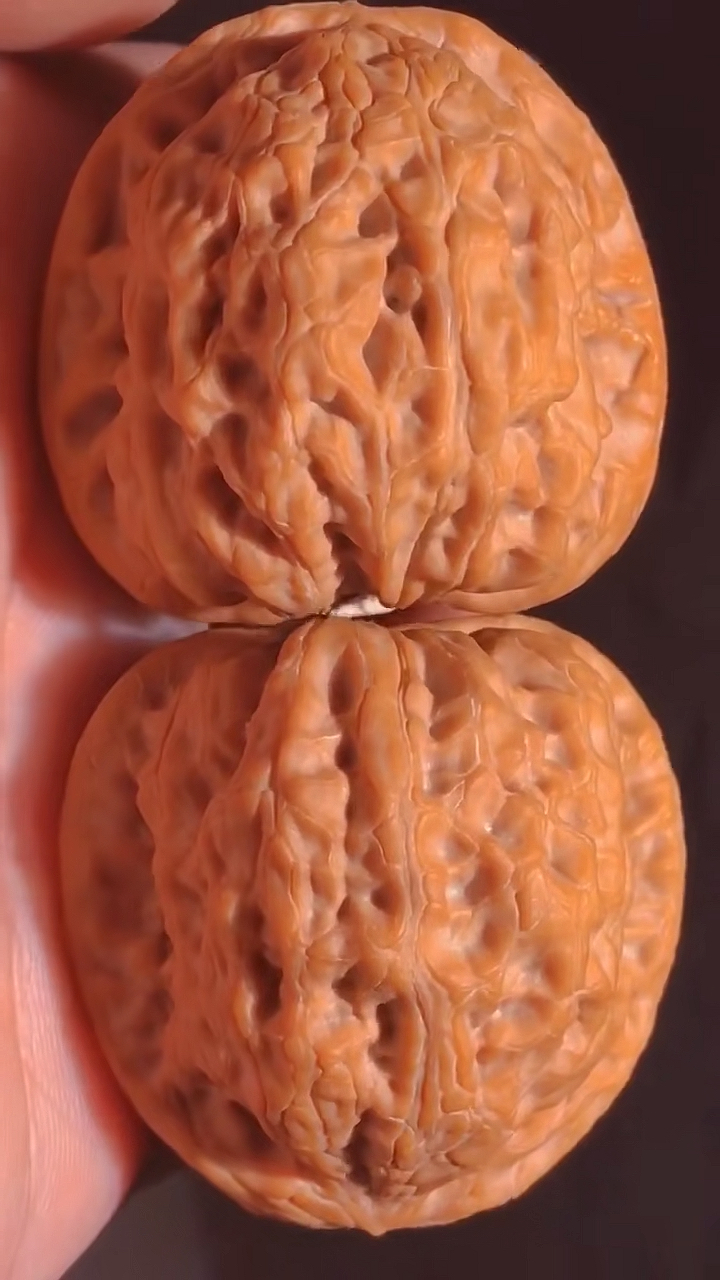 文玩核桃#云雾山,拉皮中的王者