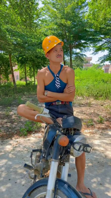 傻强爆笑拉客,看到最后笑喷了