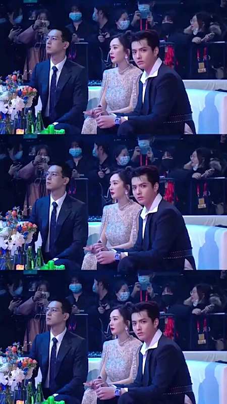 杨幂吴亦凡台下玩游戏,李现专心听讲不参与,最后的嘲笑暴露憨憨气质