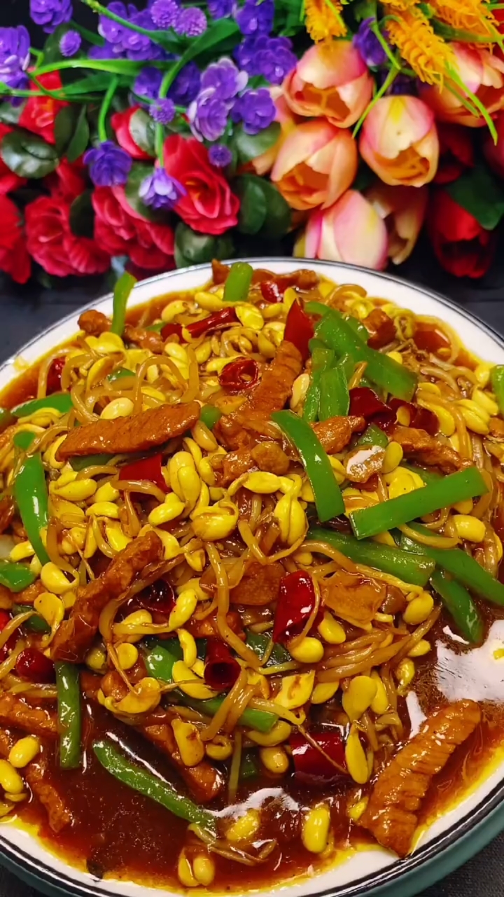 在家做个拿手菜#家常菜,黄豆芽炒肉