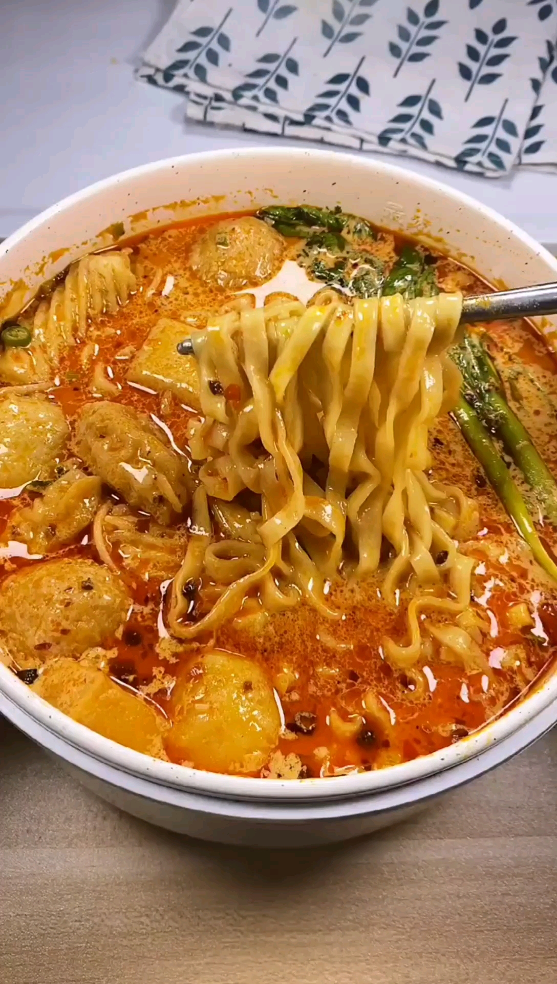 爱美食爱生活#想吃麻辣烫不用点外卖,自己在家做,既营养又美味