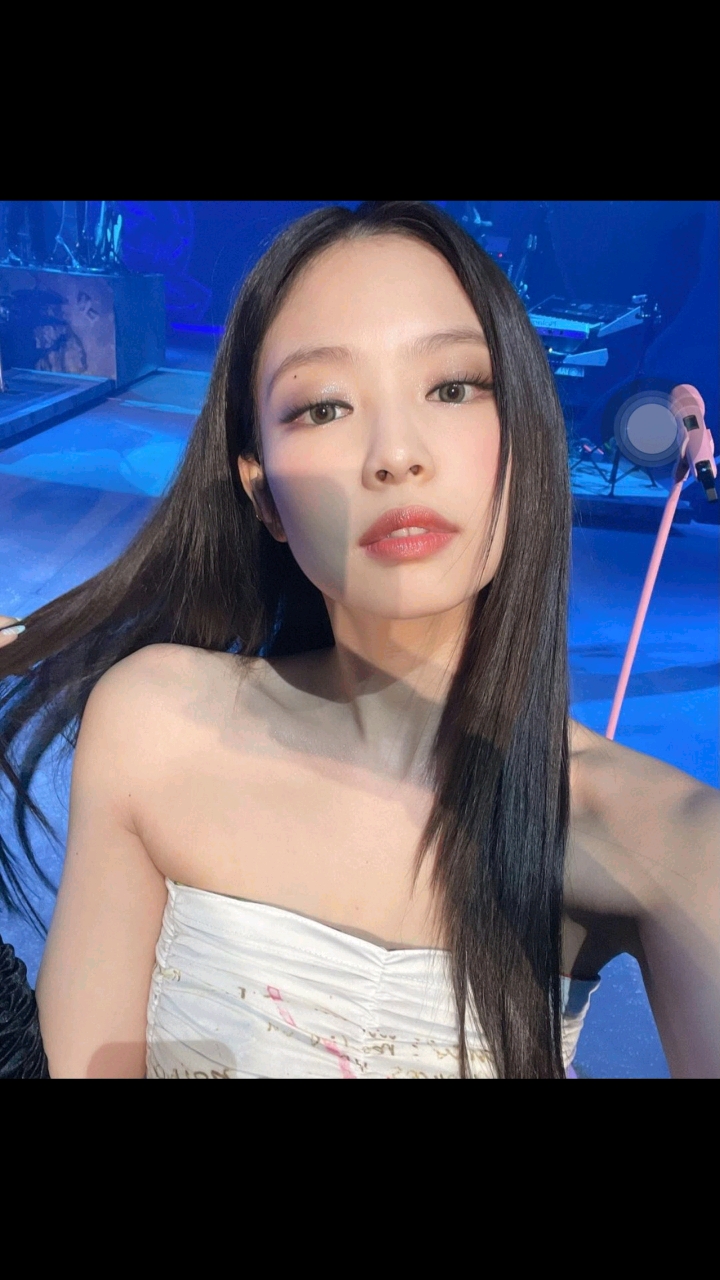 2021我的心愿#jennie金珍妮可爱的妮妮,这个角度简直太仙了!