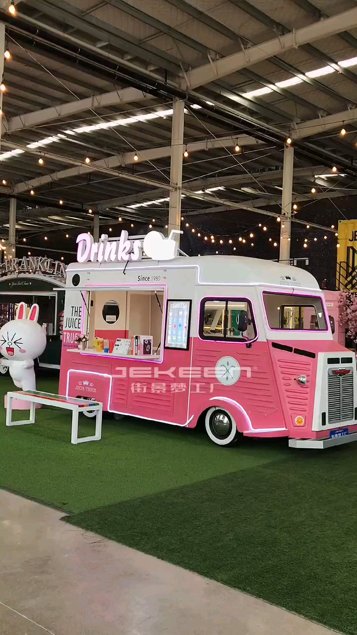 餐车##街景店车用美陈,软装与业态结合,进行主题化场景塑造,不断吸引