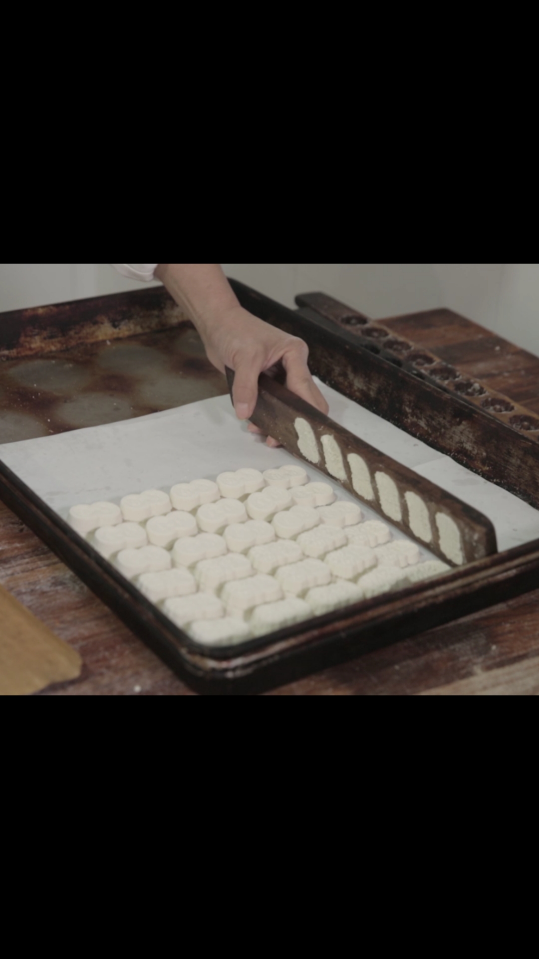 美食#奶奶做了五十余年了,真心佩服,现在传统手艺越来越少了,喜欢的