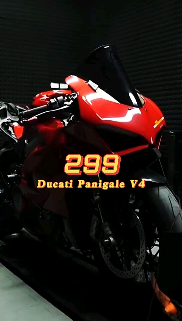摩托车狂暴的杜卡迪panigalev4重机车