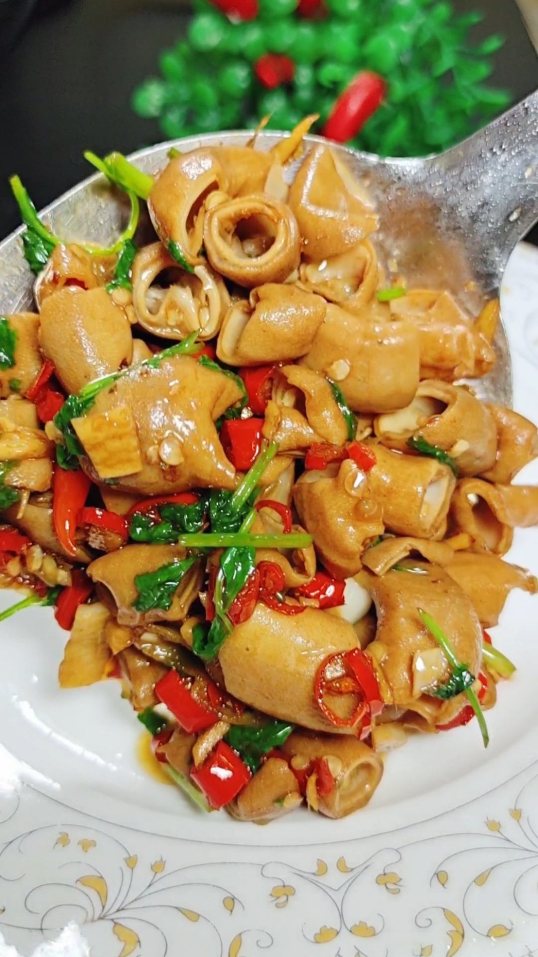 猪小肠做法爆炒猪小肠做法教程进来学会