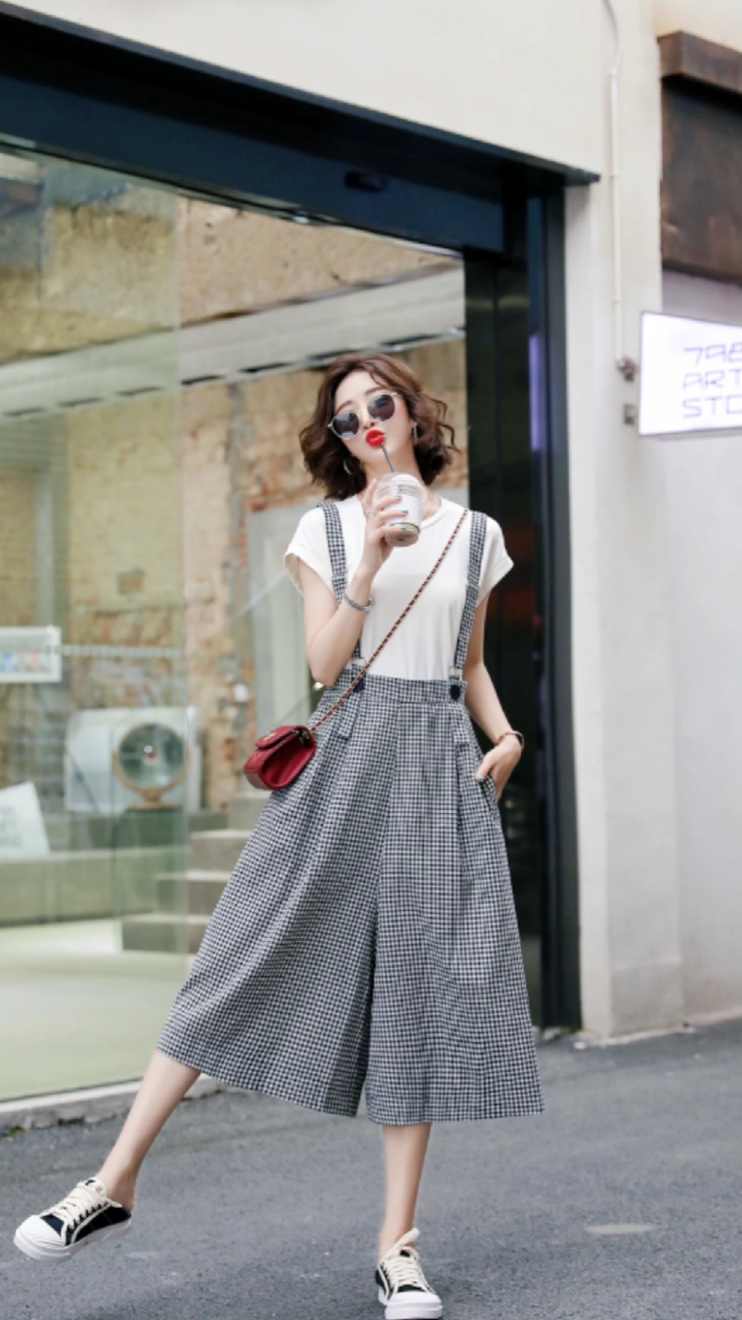 夏季穿搭#真美时尚年轻女装穿搭,美丽就是这么简单!