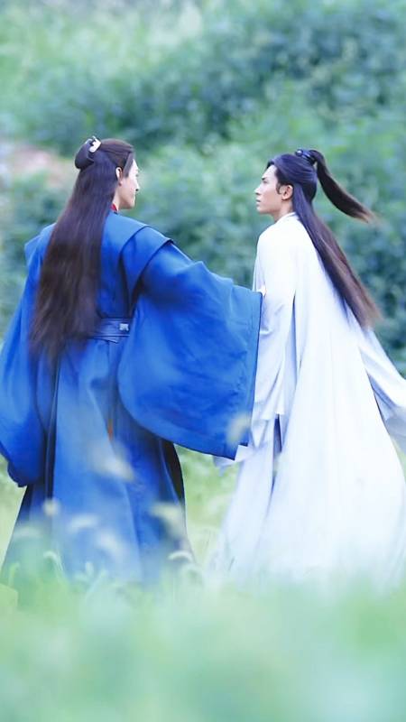 山河令#还有多少山人姐妹还在这本温絮芭莎照片册山河纪念册还有要