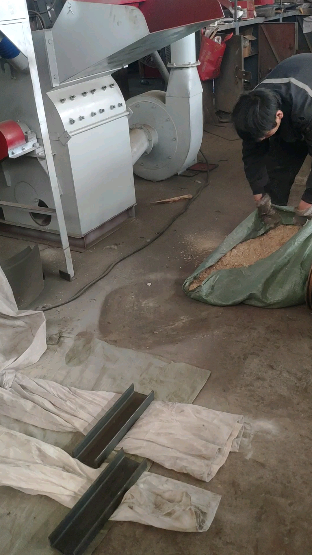 竹子磨粉机竹子边角料下脚料打粉机40目60目80目100目120目竹子粉碎机