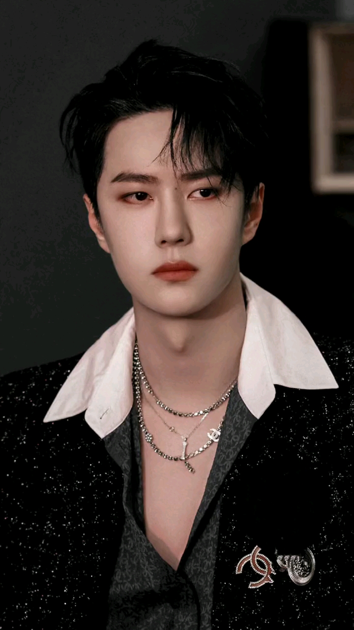 王一博这两个封神的名场面是明晃晃的宣示主权