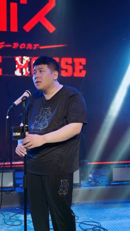 #胡胖#不是老歌变好听了,而是我们都有了故事.-度小视