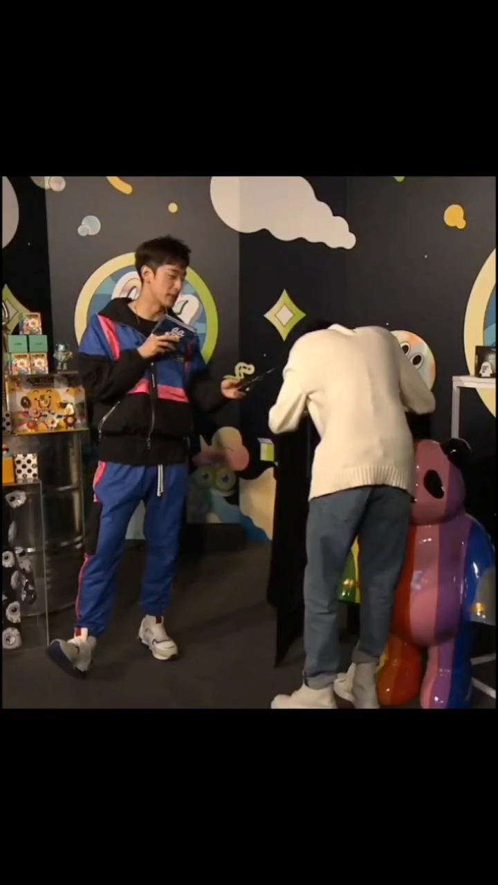 老秦的背影#老秦长肉了吗,好像比之前好一点点了