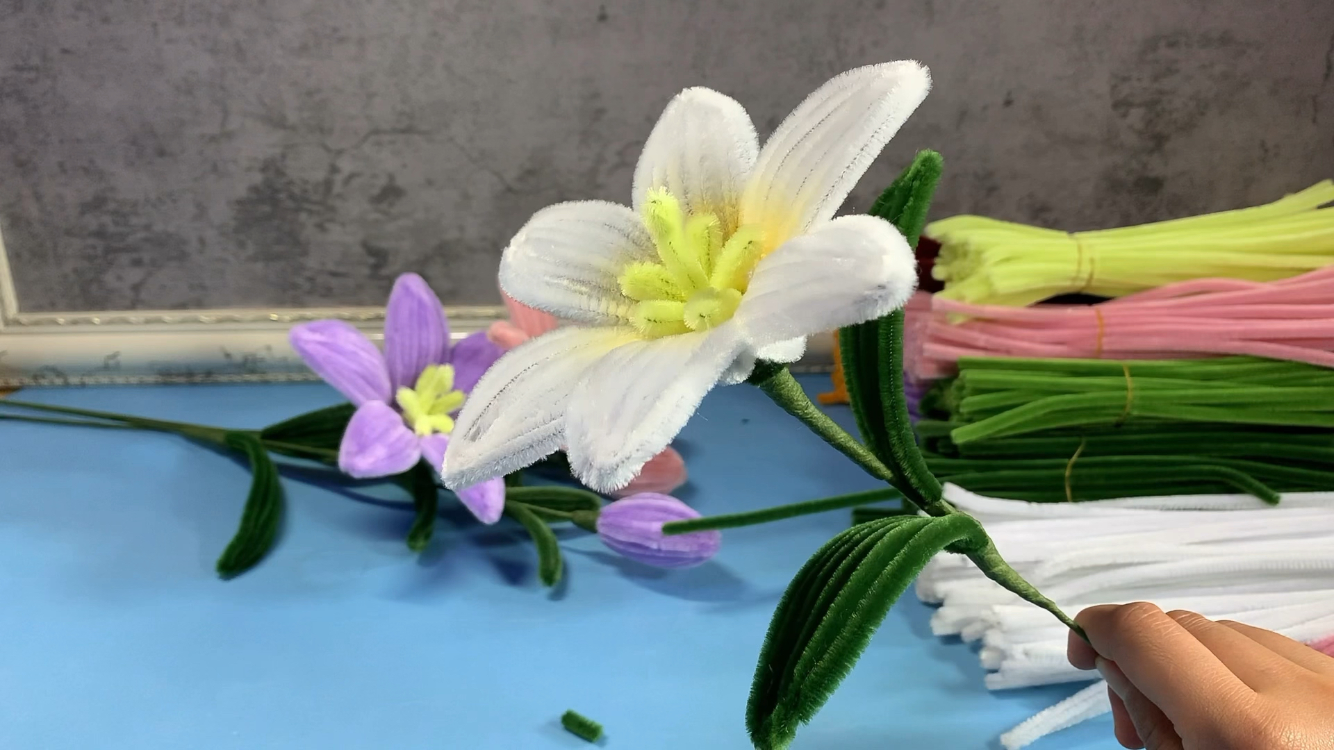 创意手工diy#手工制作扭扭棒百合花