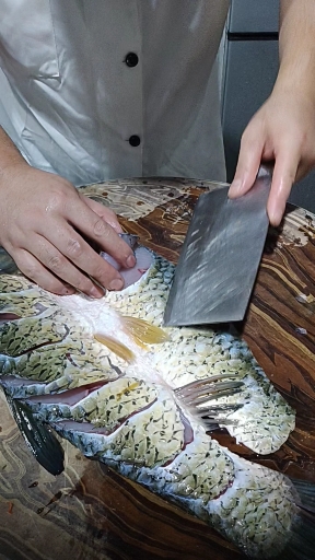 烤鱼改刀,你学会了吗?