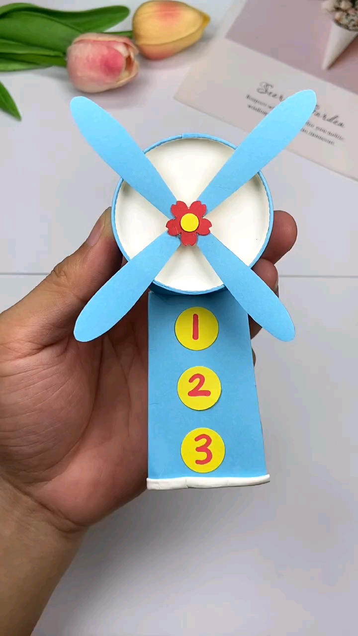 手工制作#喝完水的纸杯不要扔,一起来做个电风扇-度小视