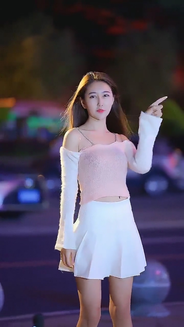 街拍美女#街拍极品美女小姐姐