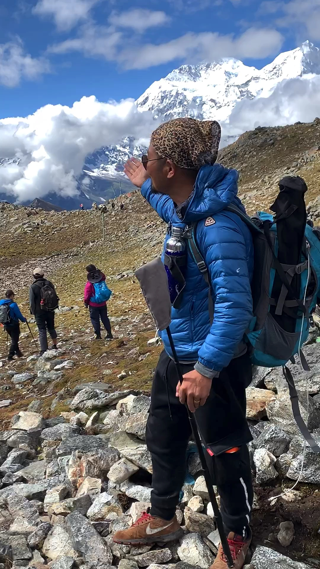 带上全民去旅行#有人说后边的背景是假的