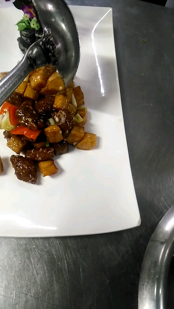 黑松露牛肉粒