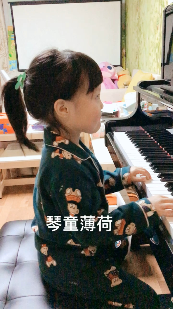 我是琴童薄荷,我来啦～希望通过更多的平台,让更多的人感受到音乐的