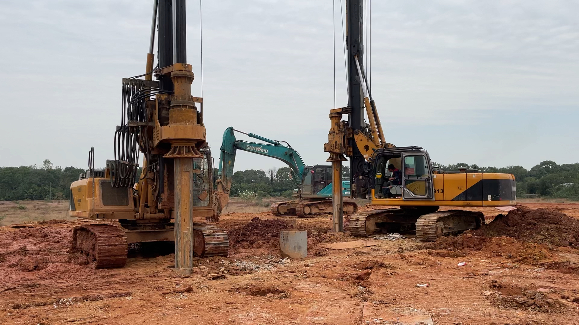 #旋挖钻机#二手旋挖钻机,打桩速度一样的快-度小视