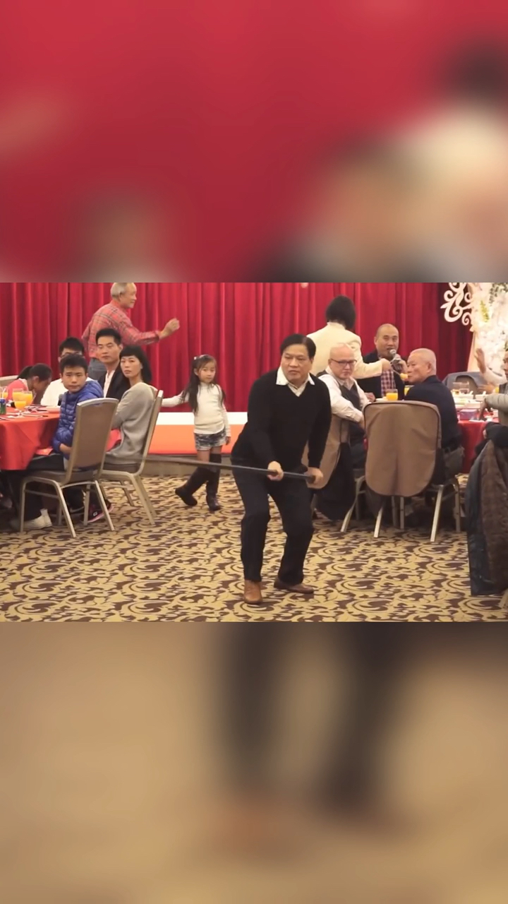 咏春拳郑子平师傅演示咏春六点半棍